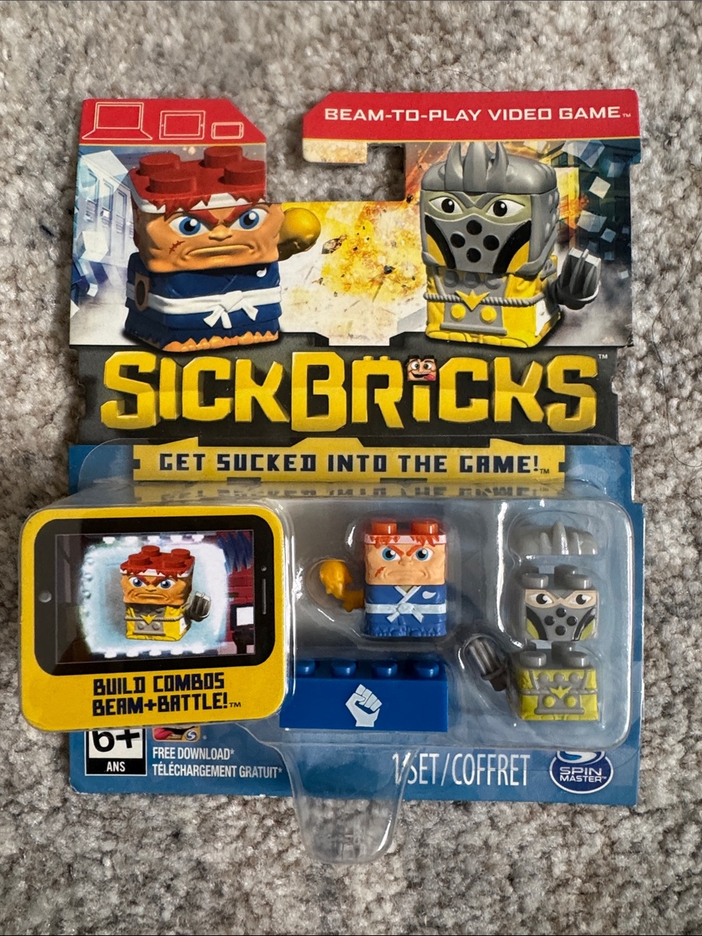 Sick Bricks 2-Pack Figure Set in Blue and Yellow